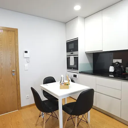 Apartment Oasis *